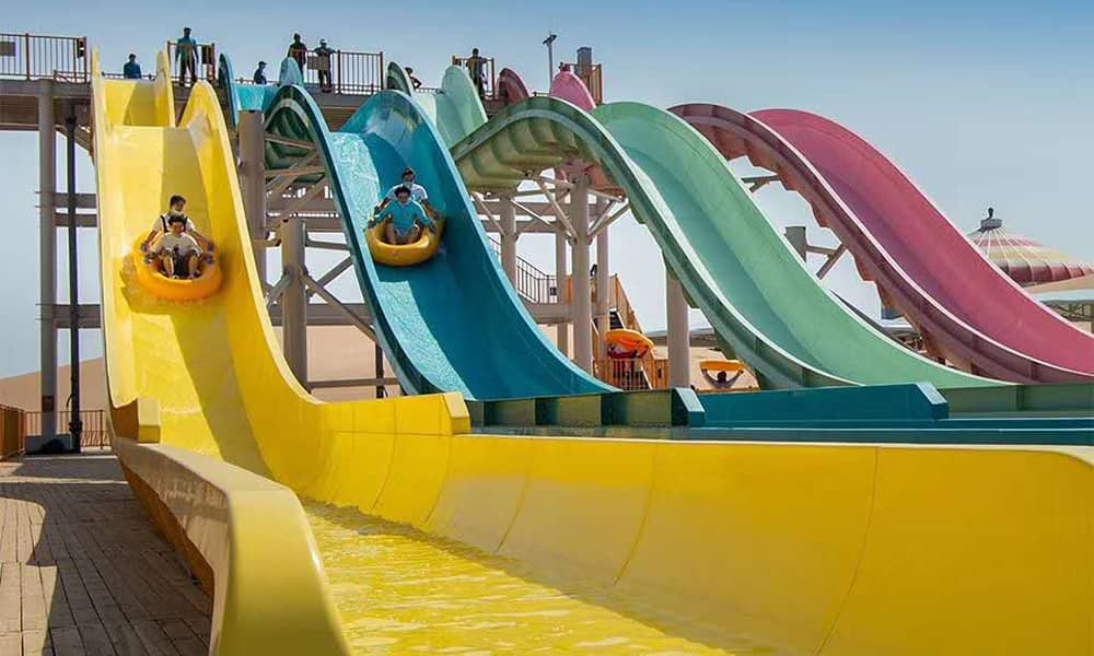 内蒙古响沙湾水上乐园水滑道 内蒙古响沙湾水上乐园水滑道