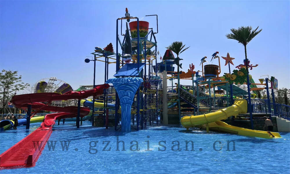 水上乐园设备大揭秘:惊险刺激玩翻天