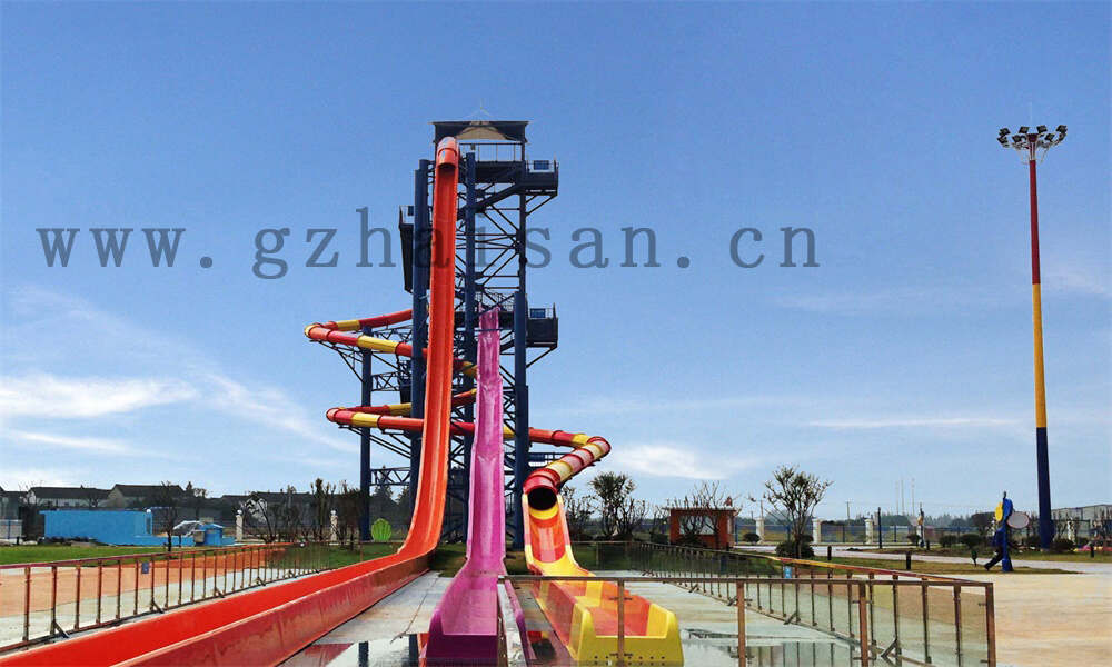 水上乐园设计的装饰元素如何与主题相呼应?