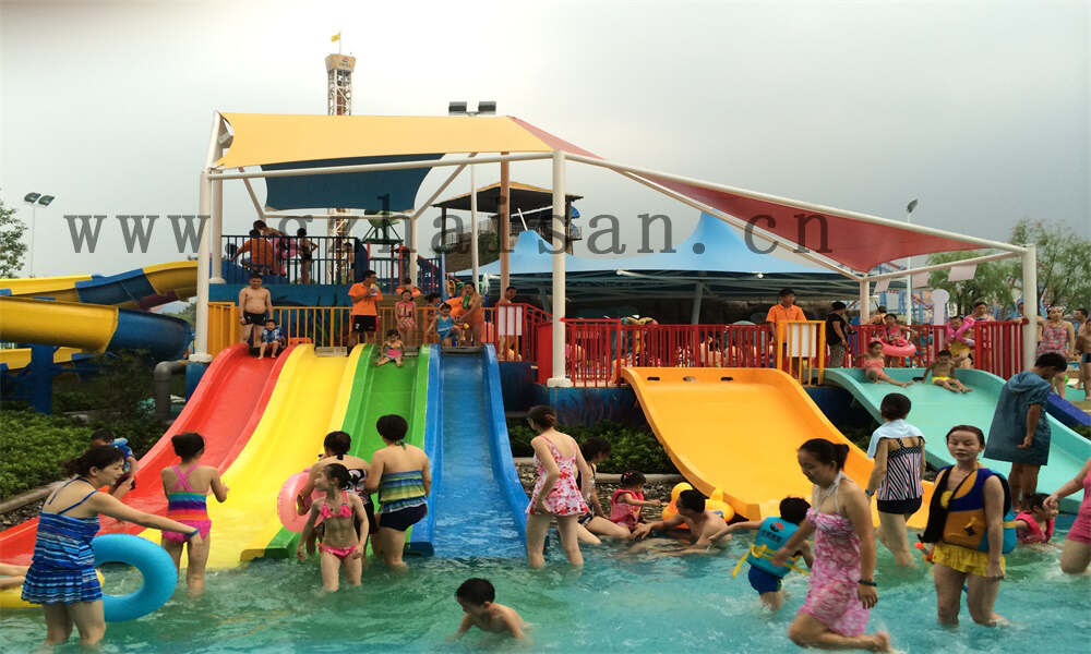 定制水上游乐设备价格贵吗?